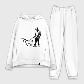 Женский костюм хлопок Oversize с принтом Парень с собакой (Banksy) в Кировске,  |  | dog | бэнкси | граффити | собака