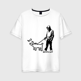 Женская футболка хлопок Oversize с принтом Парень с собакой (Banksy) в Кировске, 100% хлопок | свободный крой, круглый ворот, спущенный рукав, длина до линии бедер
 | dog | бэнкси | граффити | собака