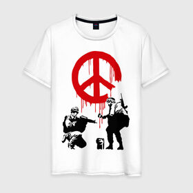 Мужская футболка хлопок с принтом Peace Banksy в Кировске, 100% хлопок | прямой крой, круглый вырез горловины, длина до линии бедер, слегка спущенное плечо. | бэнкси | граффити | люди | мир | оружие