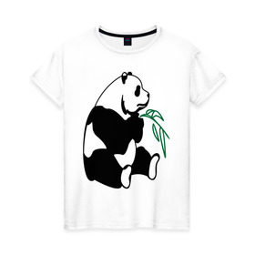 Женская футболка хлопок с принтом Панда и бамбук в Кировске, 100% хлопок | прямой крой, круглый вырез горловины, длина до линии бедер, слегка спущенное плечо | бамбук | животные | панда ест бамбук | панда и бамбук