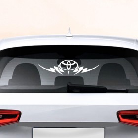Наклейка на авто - для заднего стекла с принтом Toyota в Кировске, ПВХ | Точные размеры наклейки зависят от выбранного изображения (ширина не больше 75 мм, высота не больше 45 мм) | автобренд | лого | машина | тойота
