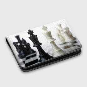 Картхолдер с принтом с принтом Шахматы в Кировске, натуральная матовая кожа | размер 7,3 х 10 см; кардхолдер имеет 4 кармана для карт; | белая | черная | шахматы