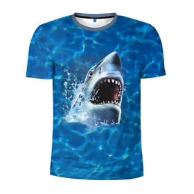 Мужская футболка 3D спортивная с принтом Пасть акулы в Кировске, 100% полиэстер с улучшенными характеристиками | приталенный силуэт, круглая горловина, широкие плечи, сужается к линии бедра | Тематика изображения на принте: акула | атака | белая | брызги | вода | волны | зубы | капли | море | океан | опасность | синяя | челюсти | эффект