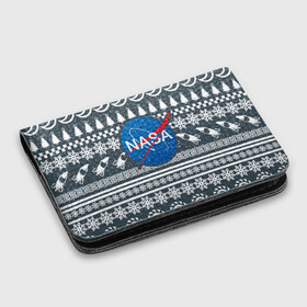 Картхолдер с принтом с принтом Свитер NASA в Кировске, натуральная матовая кожа | размер 7,3 х 10 см; кардхолдер имеет 4 кармана для карт; | nasa | космос | логотип | наса | ракета
