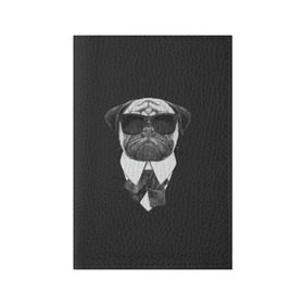 Обложка для паспорта матовая кожа с принтом Мопс в черном в Кировске, натуральная матовая кожа | размер 19,3 х 13,7 см; прозрачные пластиковые крепления | Тематика изображения на принте: домашние животные | мопс | пес | песик | собака | собачка