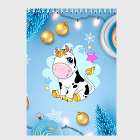 Скетчбук с принтом Милый новогодний бычок в Кировске, 100% бумага
 | 48 листов, плотность листов — 100 г/м2, плотность картонной обложки — 250 г/м2. Листы скреплены сверху удобной пружинной спиралью | 2021 | 7 января | bull | newyear | santa | бык | быки | бычок | год быка | дед мороз | корова | новогодние каникулы | новогодние праздники | новый 2021 | новый год | новый год 2021 | рождество | сани | санта | санта клаус