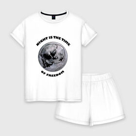 Женская пижама с шортиками хлопок с принтом Ночь - это время свободы в Кировске, 100% хлопок | футболка прямого кроя, шорты свободные с широкой мягкой резинкой | freedom | night | time | время | луна | ночь | свобода | череп